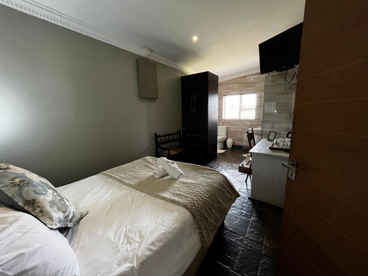 House Haven Guesthouse Port Elizabeth Ngoại thất bức ảnh
