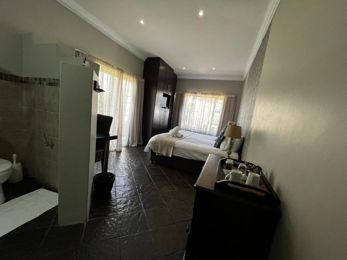House Haven Guesthouse Port Elizabeth Ngoại thất bức ảnh