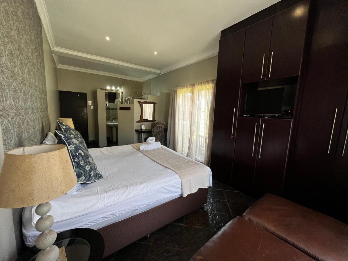 House Haven Guesthouse Port Elizabeth Ngoại thất bức ảnh