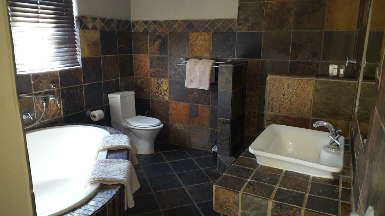 House Haven Guesthouse Port Elizabeth Ngoại thất bức ảnh